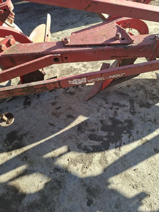 Продам плуг вогель нот