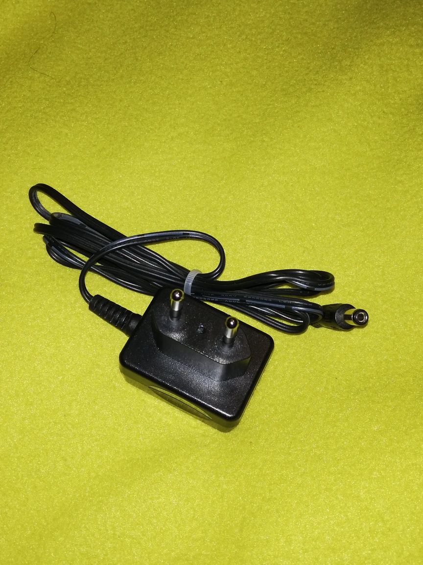 Carregador 12v / 0.5A