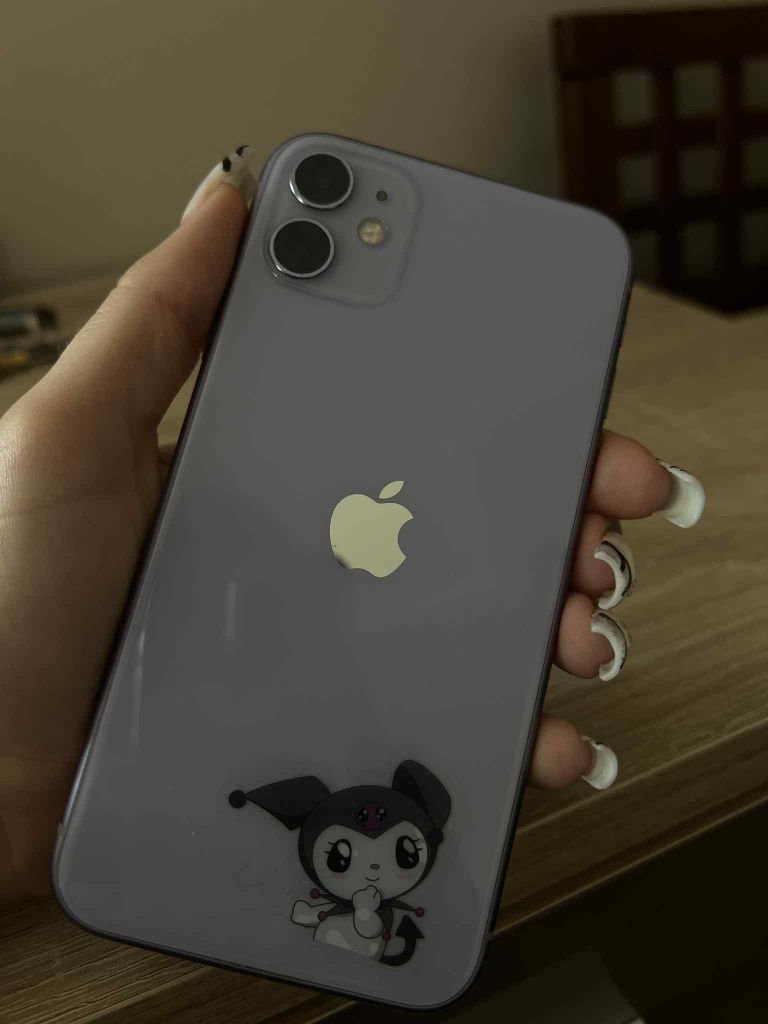 iPhone 11 // 128gb // fioletowy
