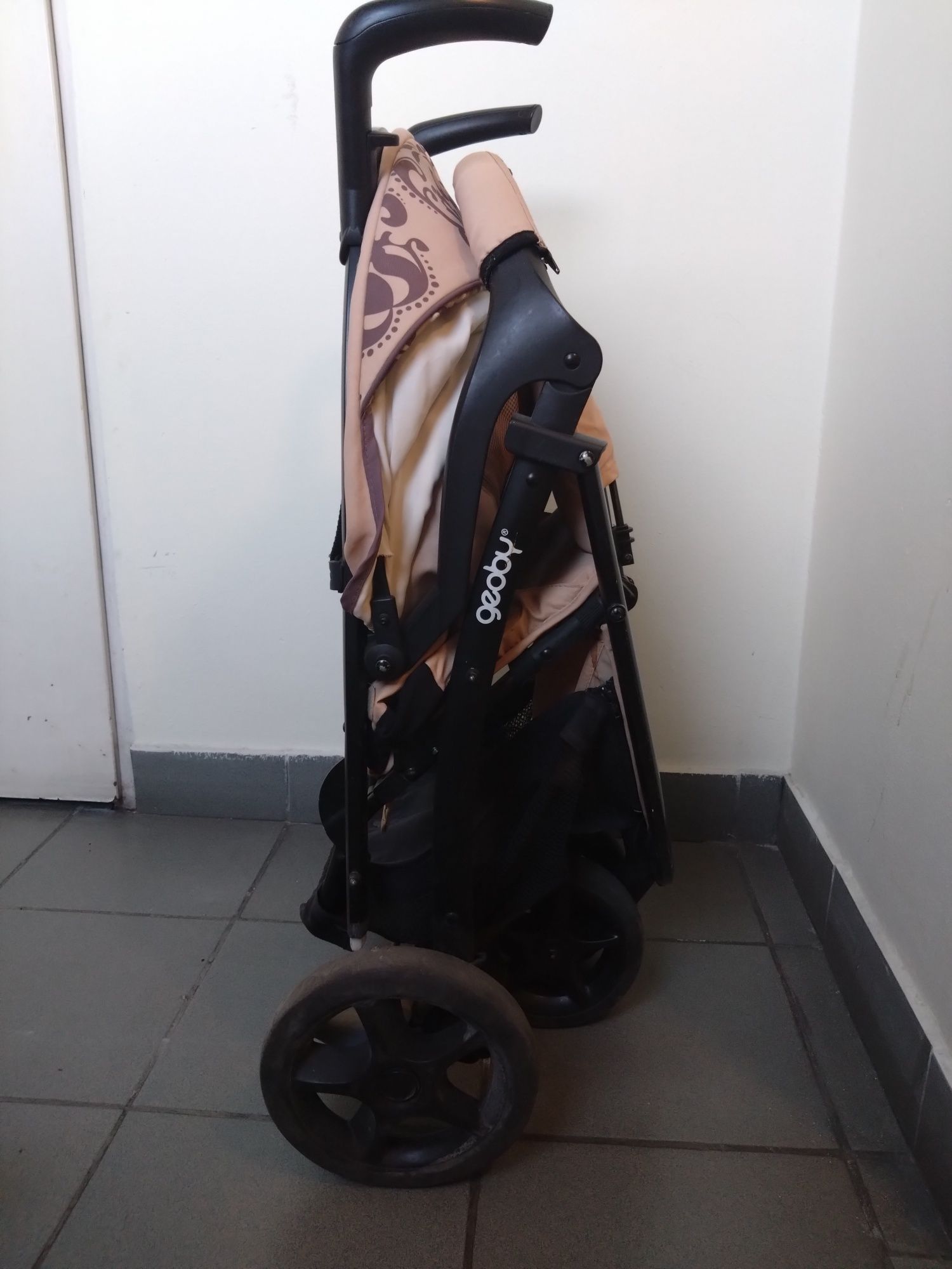 Spacerówka Geoby C409