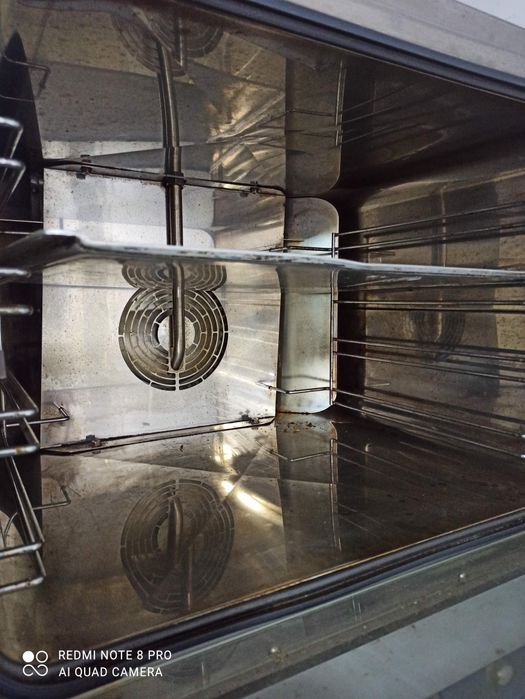 Пароконвекційна піч Unox