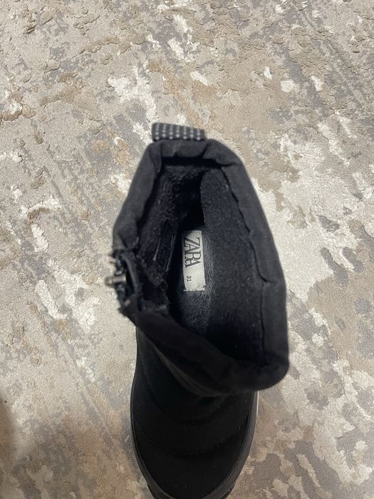 Продам зимове взуття Zara для хлопчика