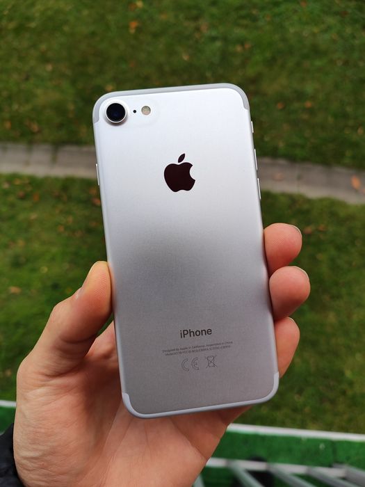 iPhone 7 Silver 32 GB * Dobry stan