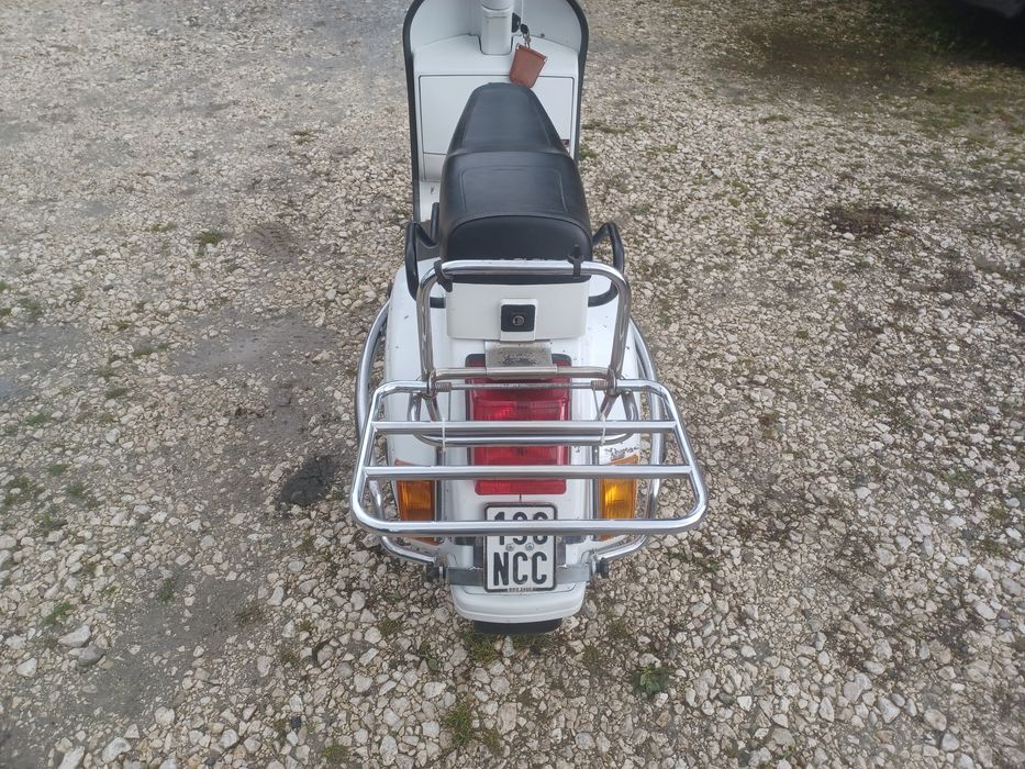 Vespa 1989 rok. Orginalny lakier.