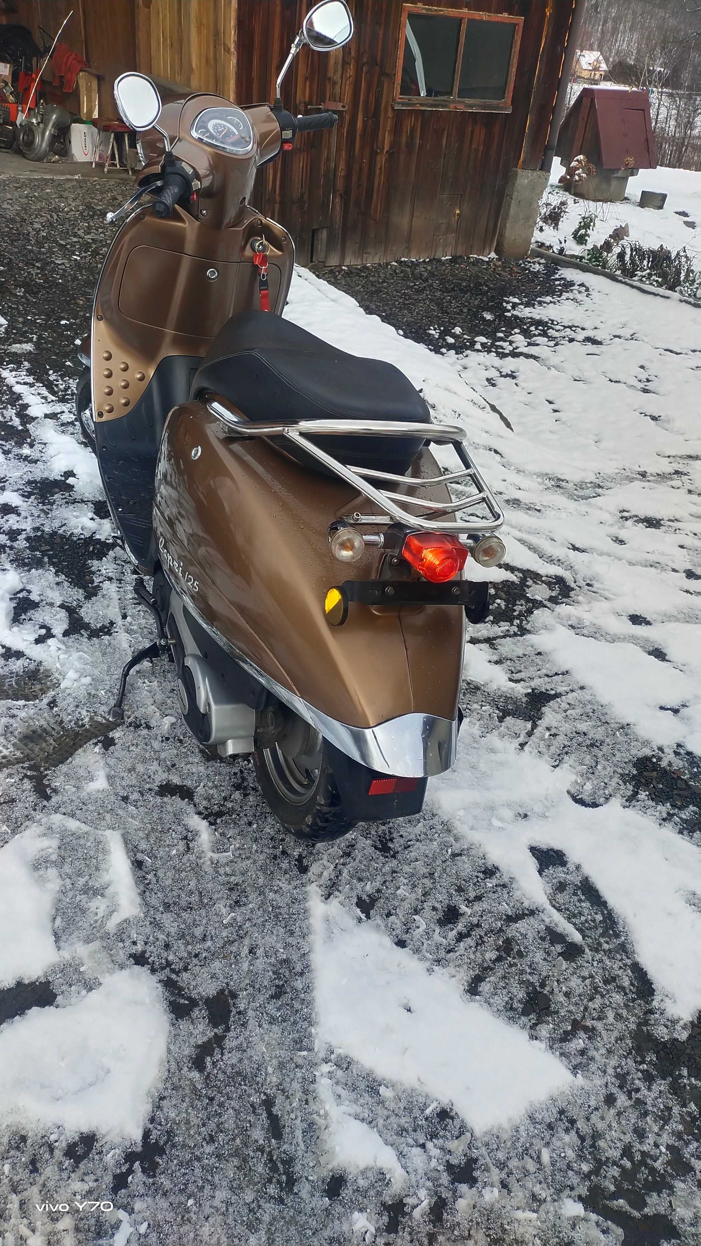 Capri 125 coś w stylu Vespa Lambretta