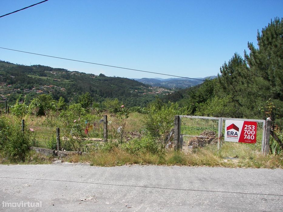 Terreno em Vila Cova, Fafe
