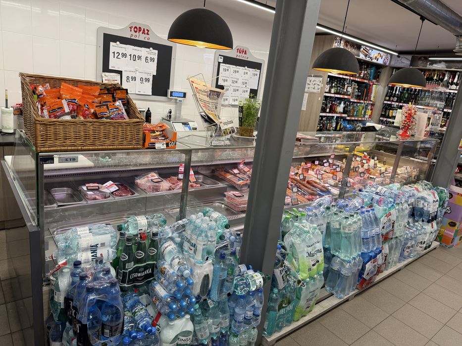 Witryna chłodnicza COLD 4,5 m – sprawna, zadbana, gotowa do pracy