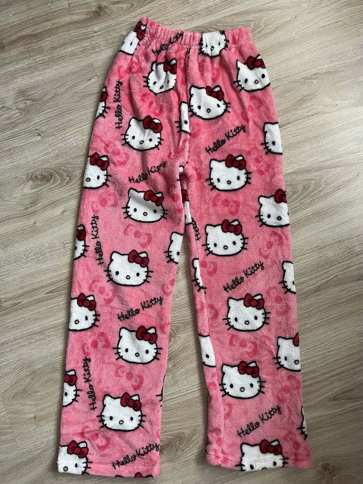 Hello kitty spodnie rozowe M
