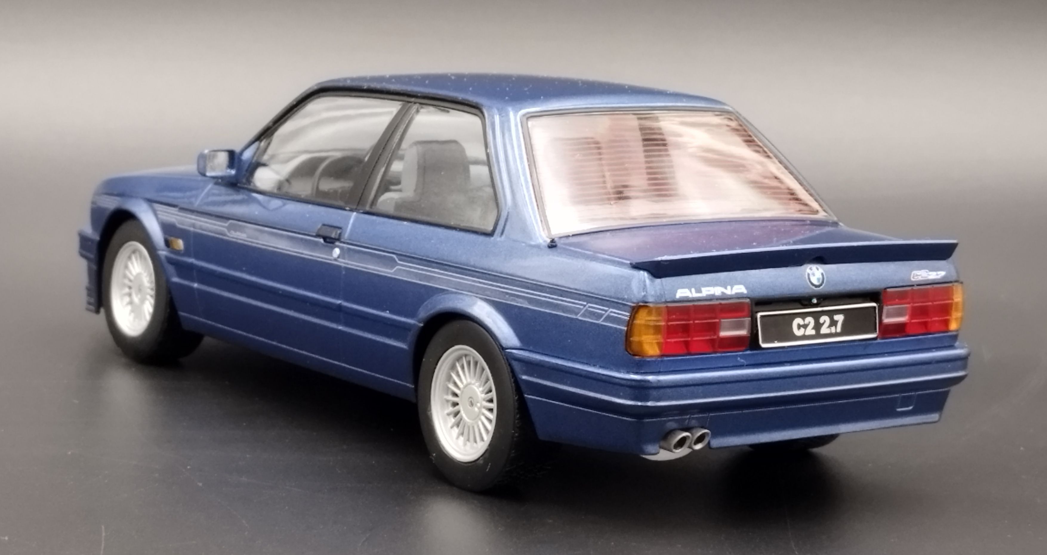 1:18  K&K  Scale 1988 BMW Alpina B6 3.5 E30 model nowy