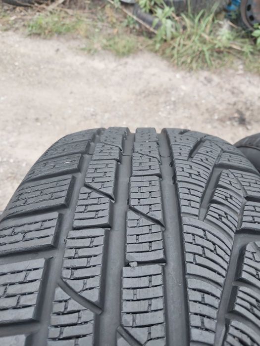 Opony zimowe 225.55.17 Pirelli 2020 rok 8mm Montaż