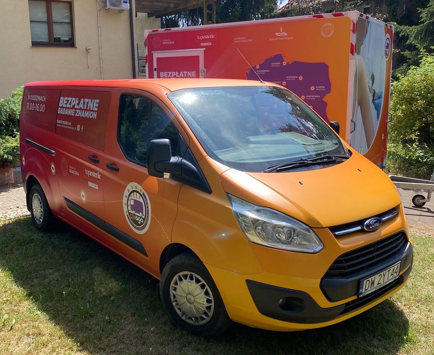 druk  oklejanie samochodów  witryn  kasetony podświetlane  litery 3D