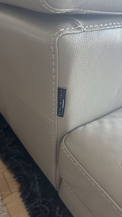 Sofa em pele Chateau d'Ax