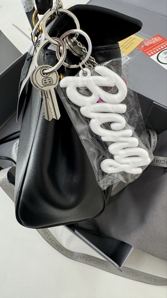 Сумка Balenciaga Rodeo, шкіра 26 см