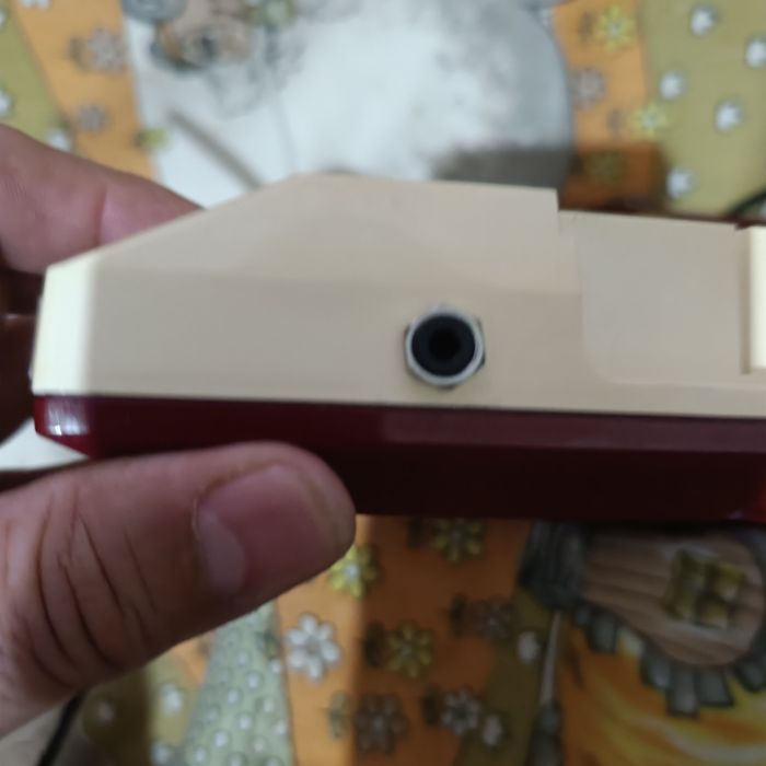 Nintendo Famicom original com mod av