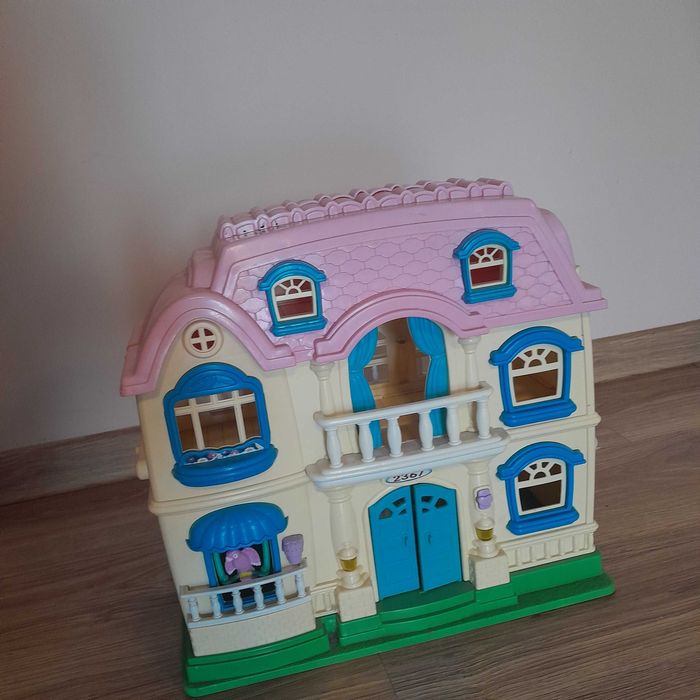 Domek dla małych lalek