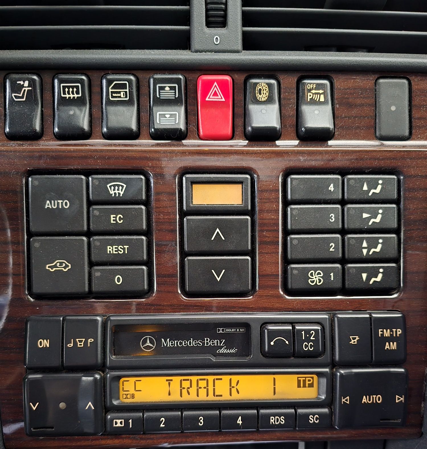 Radio Becker Mercedes w124 w201 w201 w210 w126  R129 SL SEC sel
