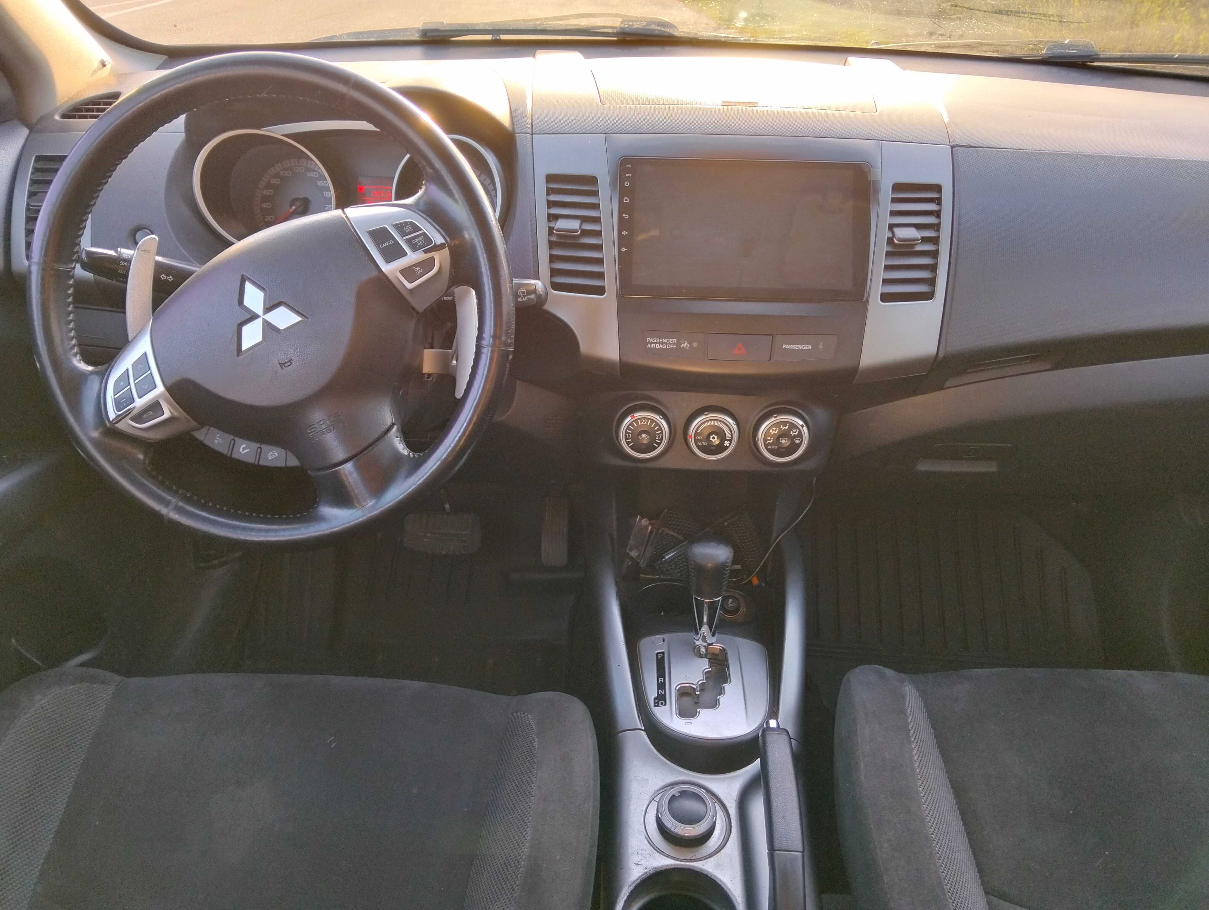 Mitsubishi outlander xl