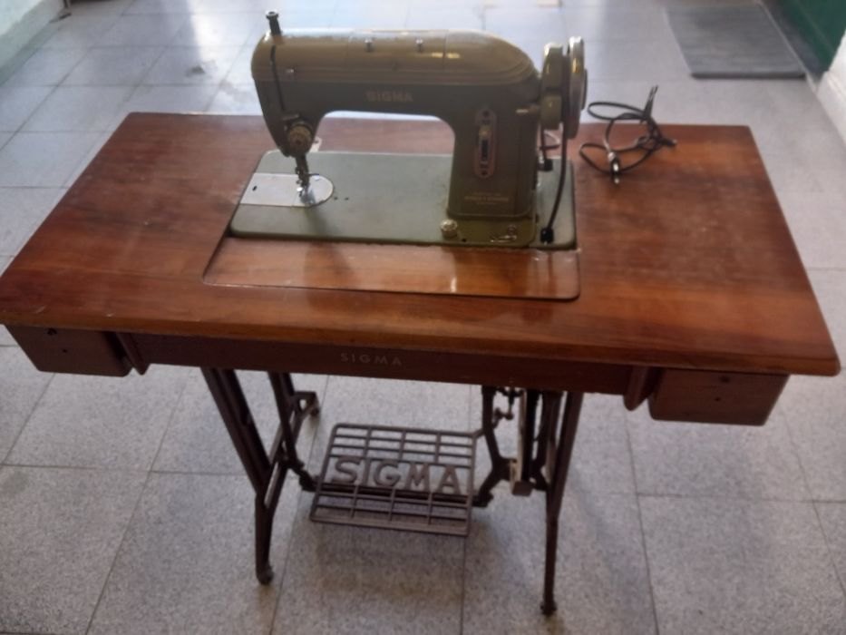 Maquina de cozer sigma