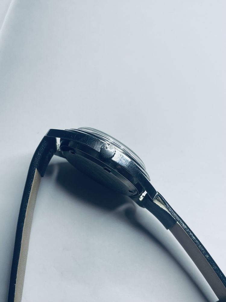 Relogio Universal Geneve