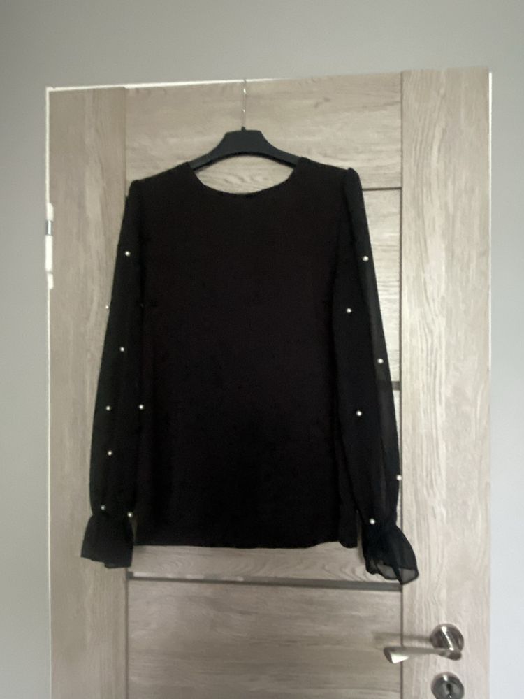Czarna bluzka elegancka