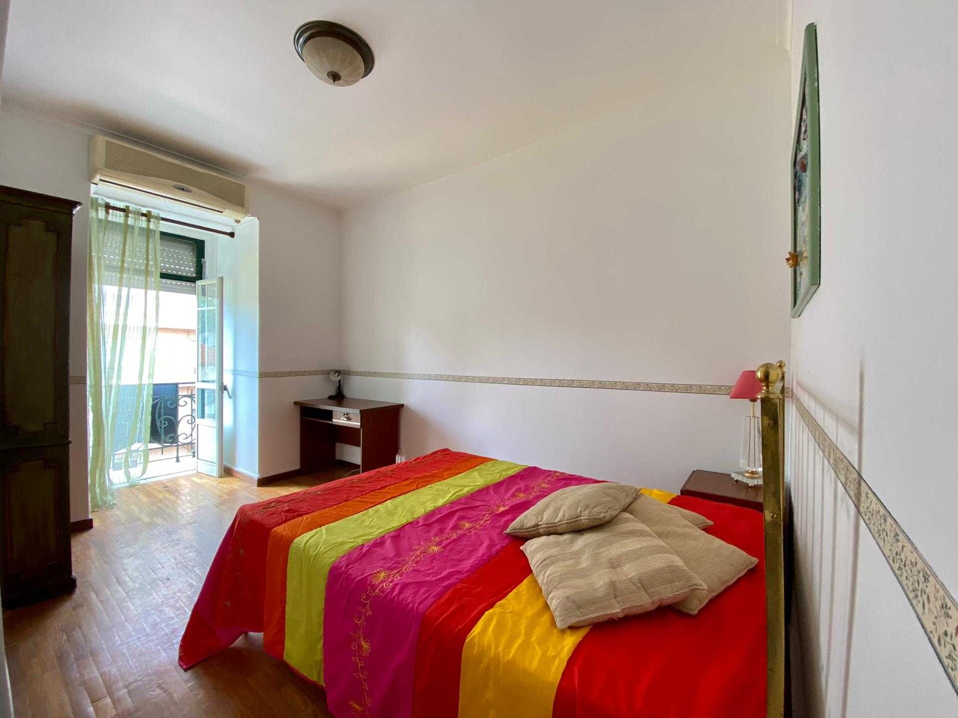 Arrendar apartamento T2+1 em Arroios
