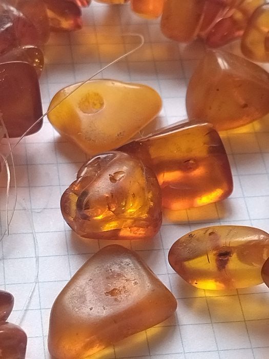 Бусы янтарь 80 гр.