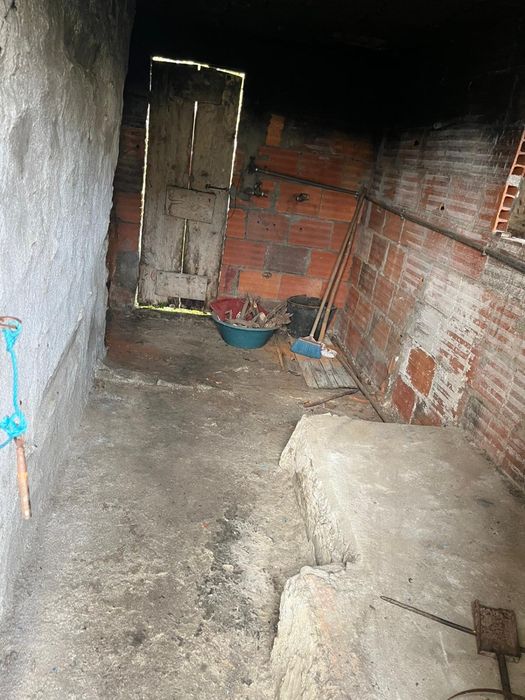 Vendo casa para restauro