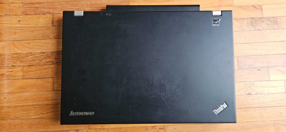 Lenovo ThinkPad T520 + stacja dokująca + 2 zasilacze