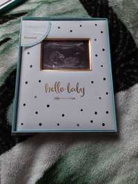 Baby Book - Hello Baby - Pearhead