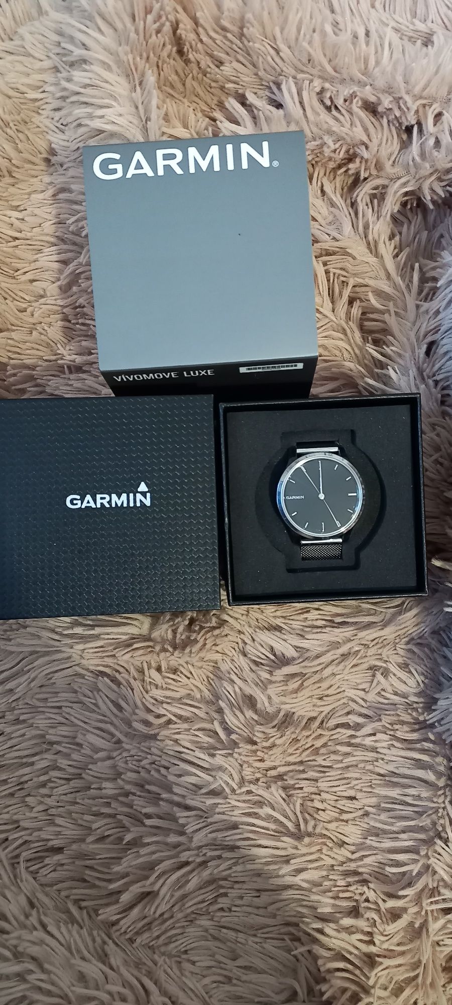 Часы Garmin VIVOMOVE LUXE б/у