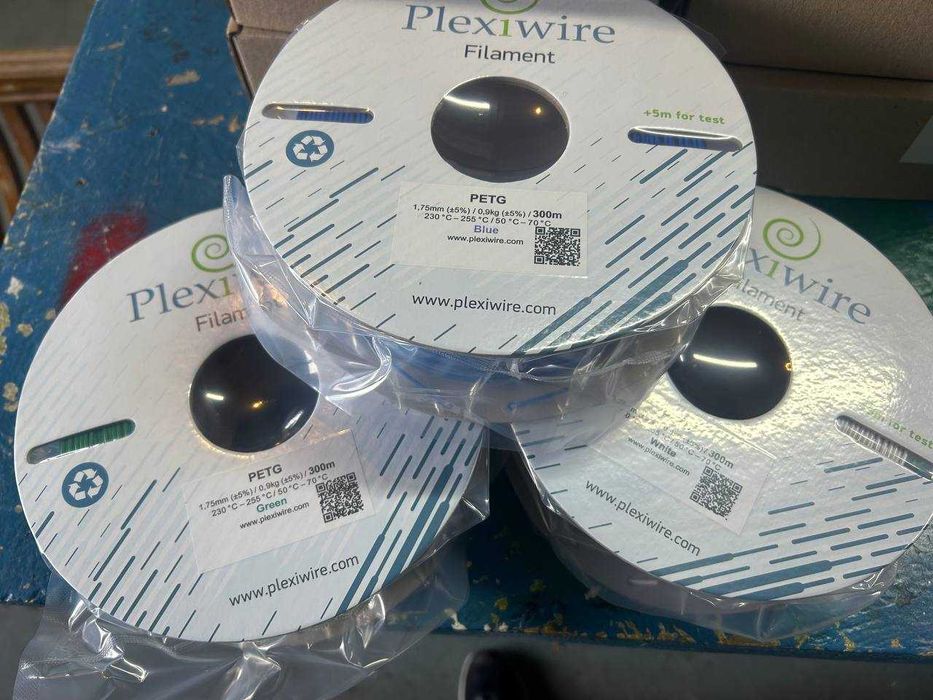 Філамент Plexiwire PETG пластик для 3Dпринтера білий 300м/0,9кг/1,75мм