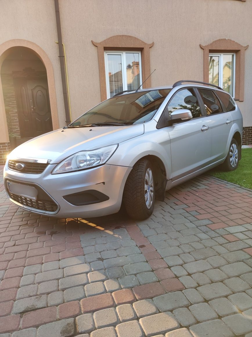 FORD FOCUS 1.6 2010