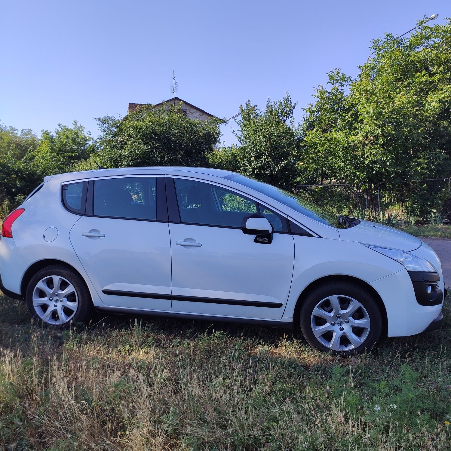 Продам Peugeot 3008 2011 г.