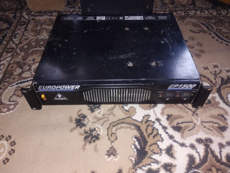Усилитель Мощности Behringer EP1500 2 * 450W 4 Ohm. 2 * 700W 2 Ohm