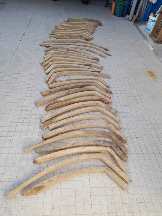 Braços de barco em freixo