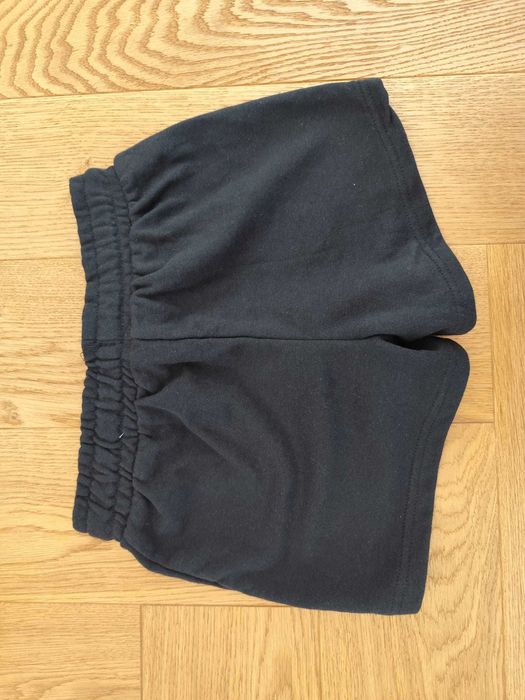 Nowe spodenki/szorty dresowe S/M 36/38 czarne wygodne sportowe