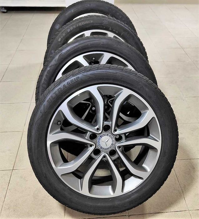 Jantes Novas e Originais Mercedes w205 com Pneus Semi-Novos Goodyaer