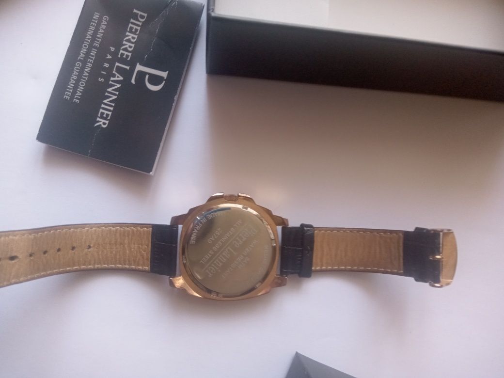 Продам мужские часы Pierre Lannier Paris