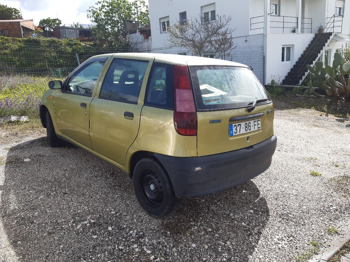 Carro para vender com inspeções.