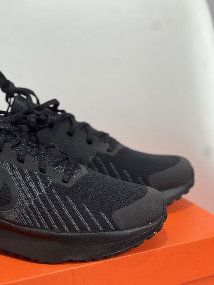 Чоловічі кросівки Nike Run Defy кроссовки найк
