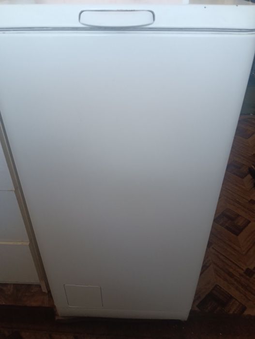 Продам стиральную машинку.