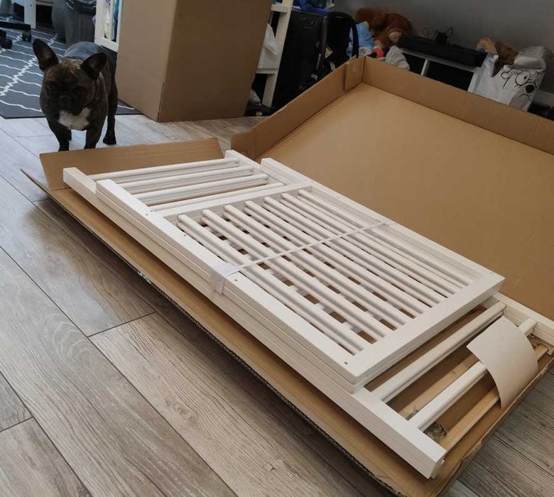 Białe DREWNIANE ŁÓŻECZKO niemowlęce 120x60 cm solidne i bezpieczne