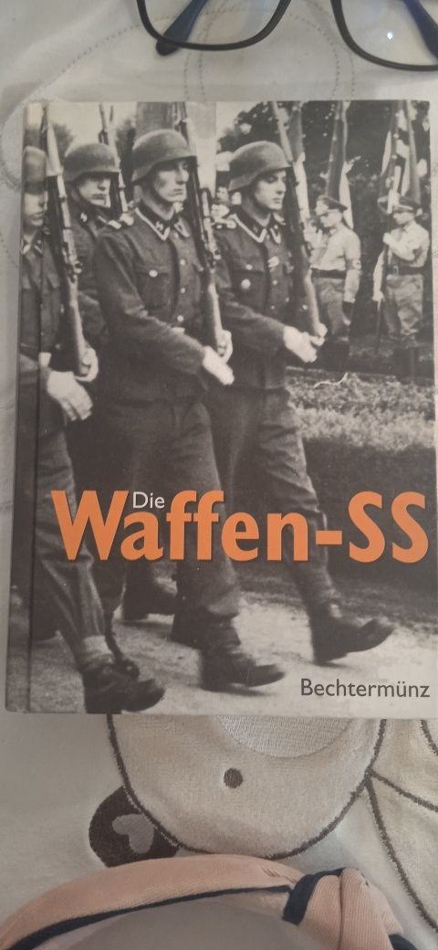 Książka waffen ss po niemiecku