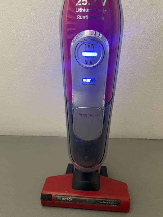 Aspirador recarregável vertical Bosch Proanimal 25v
