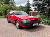 Sprzedam samochod Toyota Carina II, pierwszy wlasciciel, z salonu.