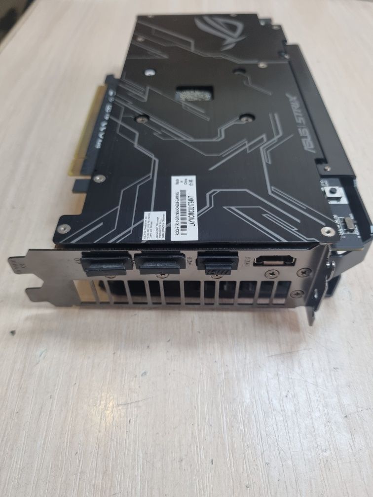 Asus GeForce GTX 1650 ROG Strix Gaming OC Edition 4GB GDDR6 128bit.