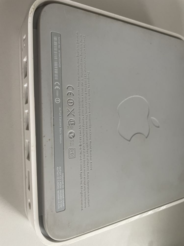 Apple Airport Extreme Wifi router A 1354