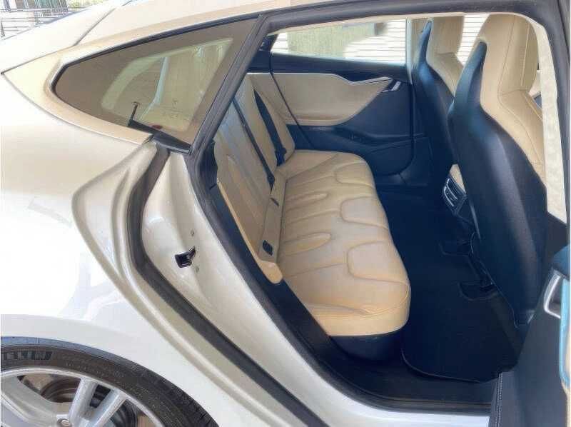 2015 Tesla Model S