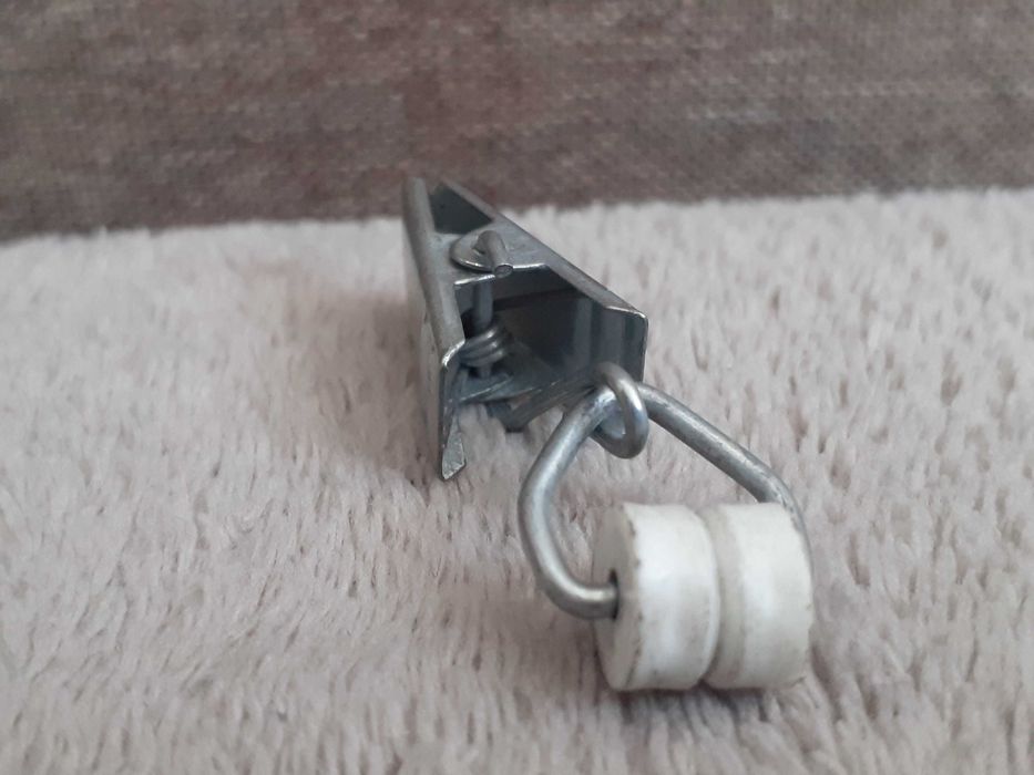 Żabki karnisza alu PRL 41 szt. komplet