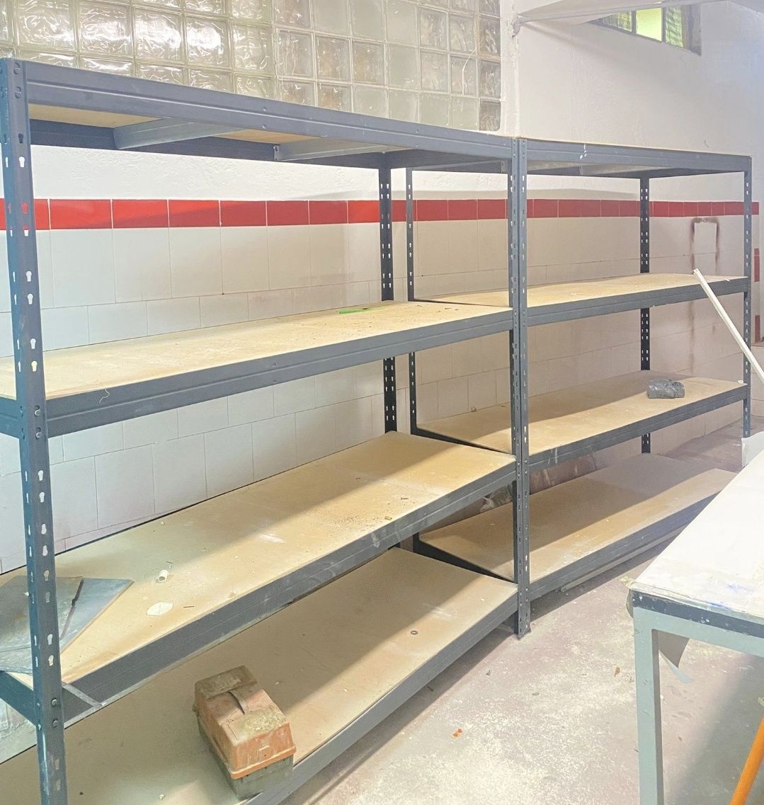 Estantes / racks